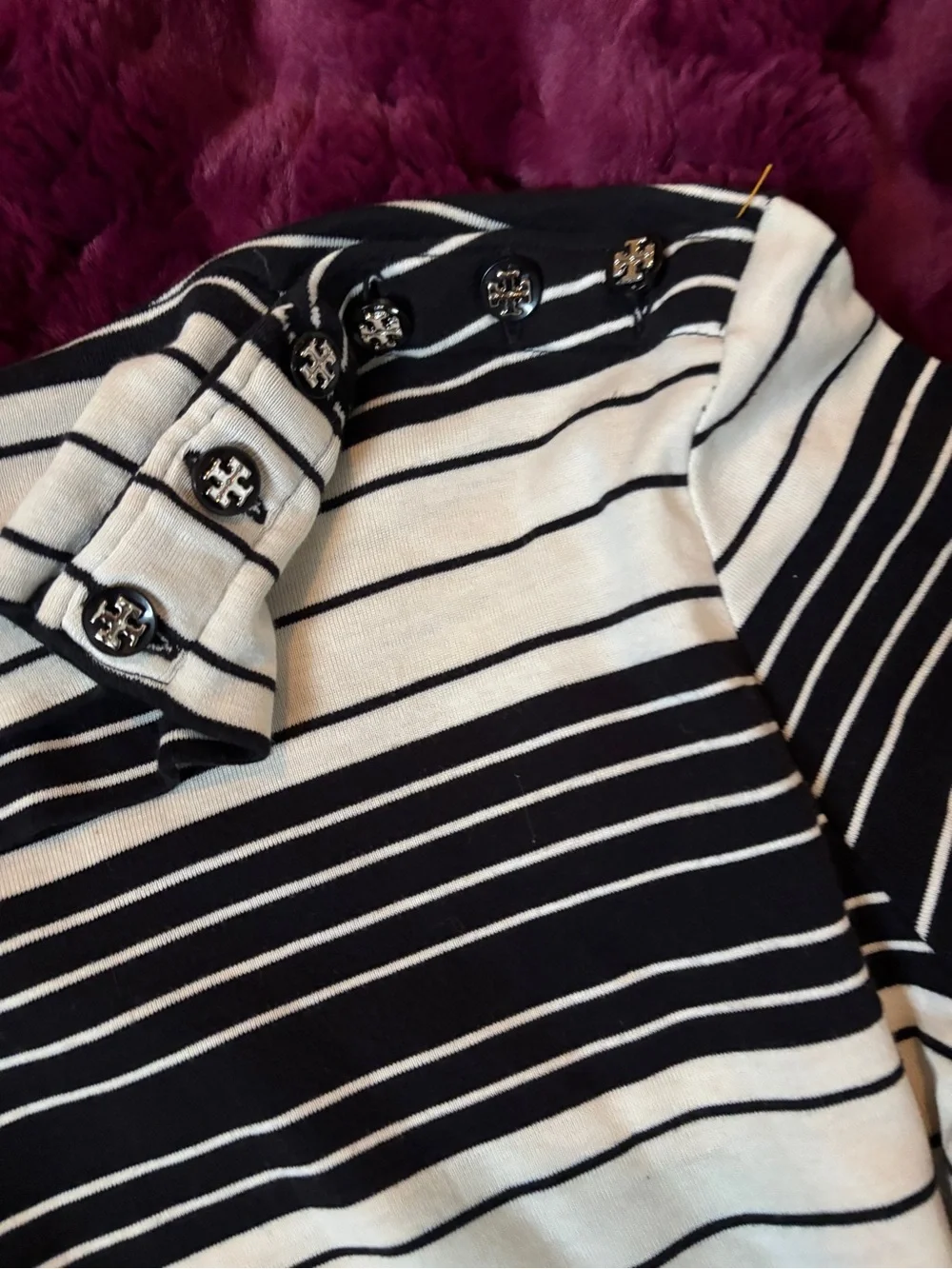 Tory Burch Classic Black & cream Striped Long-Sleeve turtleneck size medium